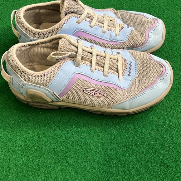 Keen kids Tan and Light Blue Sneakers size 2 - Picture 2 of 6